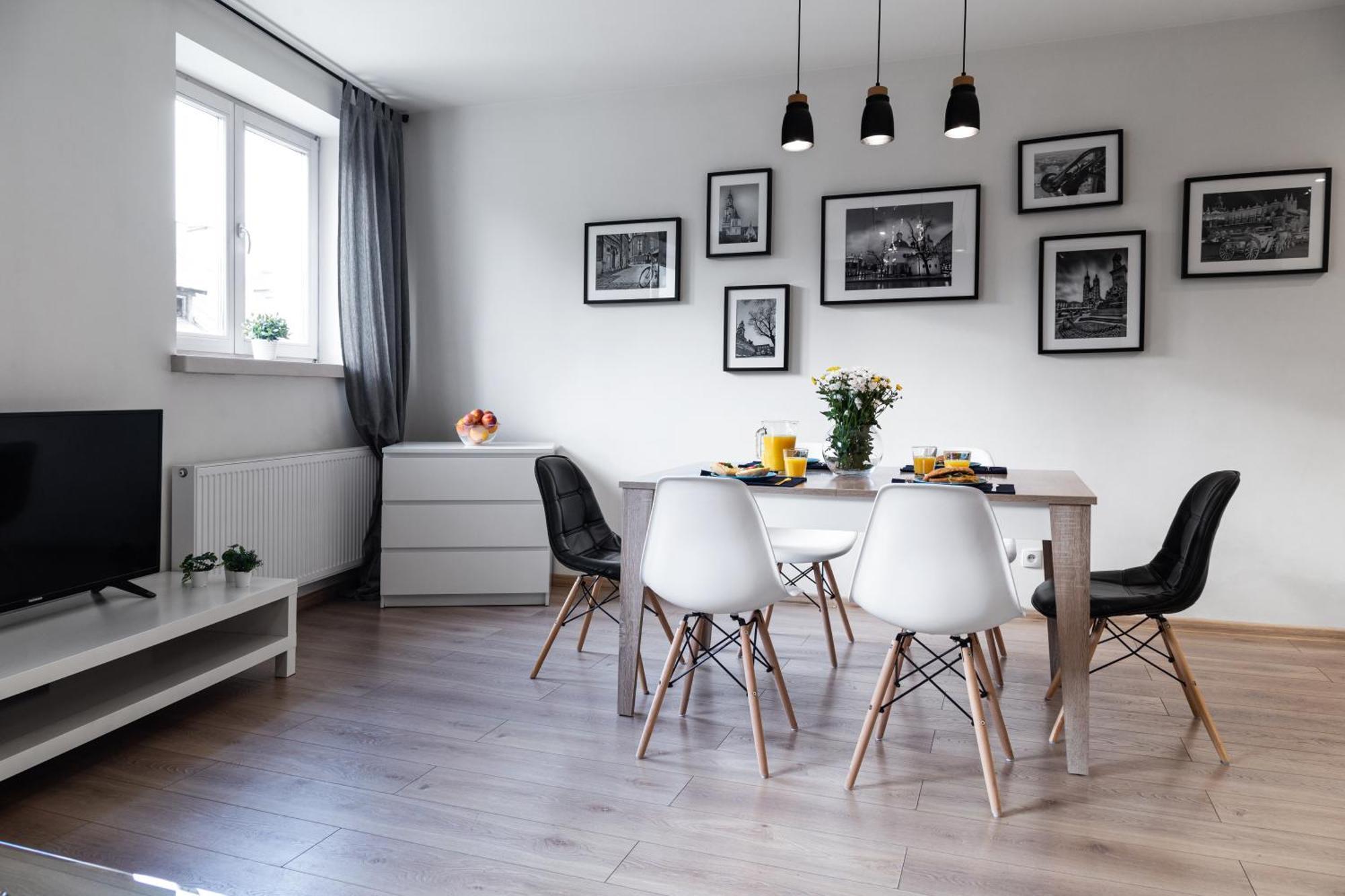 Tyzenhauz Apartments Old Town Краків Екстер'єр фото